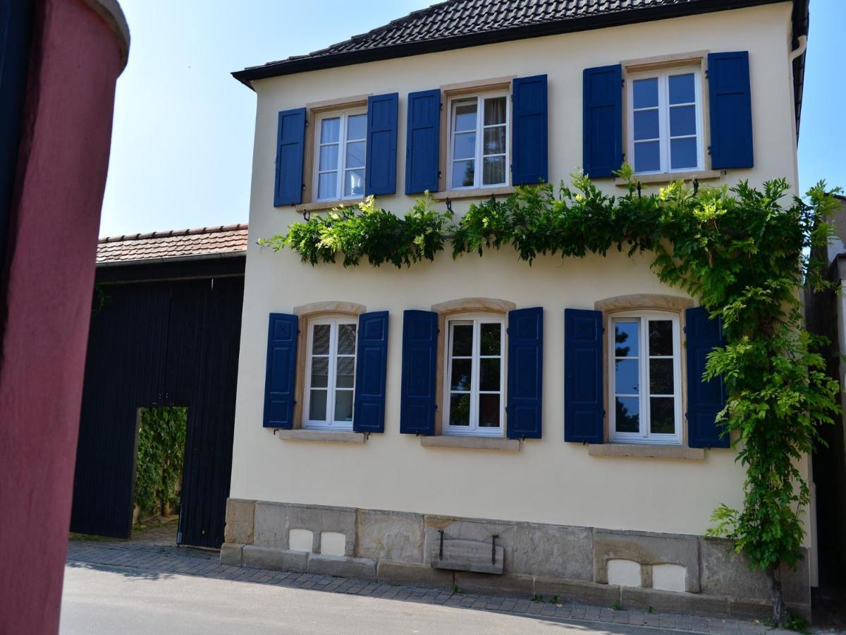 Gastehaus & Weingut Gehrig Hotel Weisenheim am Sand Екстериор снимка